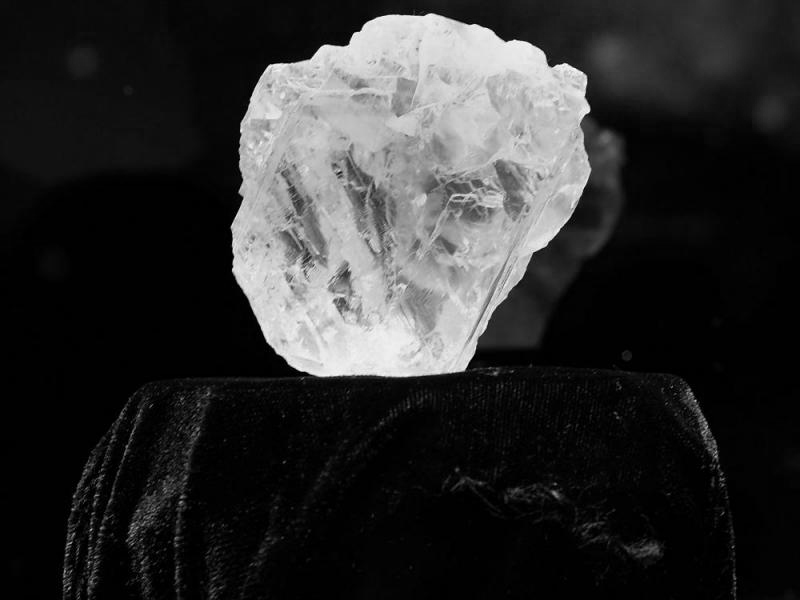 Sale a subasta el diamante en bruto más grande del mundo en existencia.